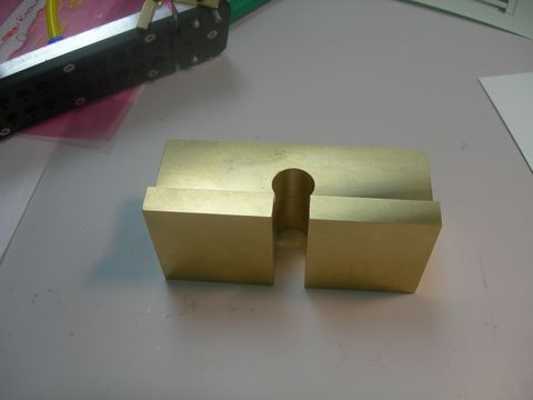 The weight used to hold the ASIC
pickup template in place
